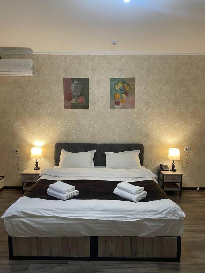 Yantai Hotel Tashkent Ngoại thất bức ảnh