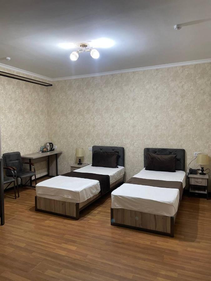 Yantai Hotel Tashkent Ngoại thất bức ảnh